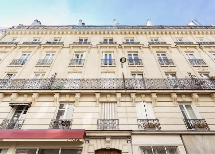Apartment Haussmannien Etoile Paris